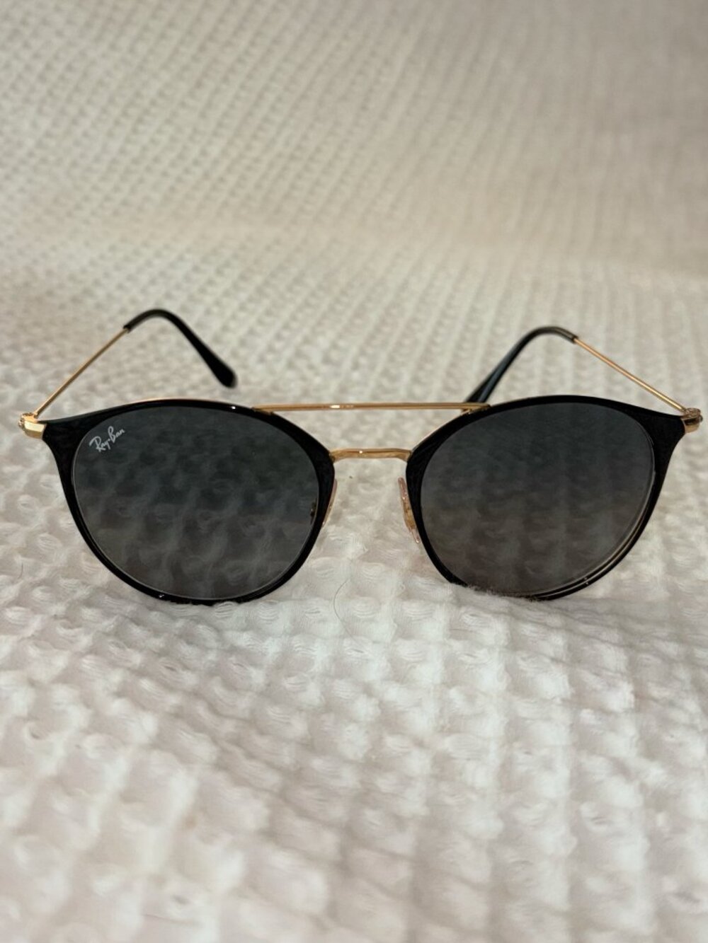 Ray-Ban RB3546 Black Gold Gray Gradient Sunglasses 52-20